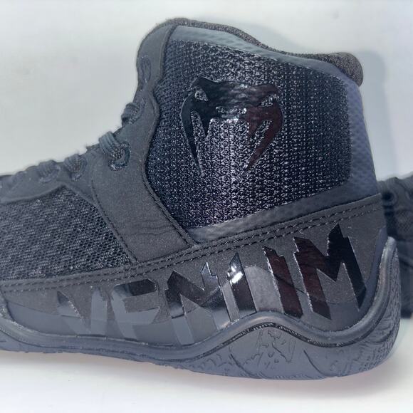 NWB VENOM \